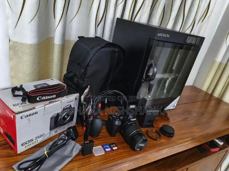 Canon 250D Full Set