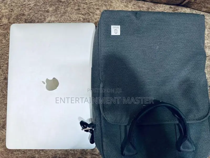 Apple MacBook Air M1 Chip 8GB RAM 256GB SSD