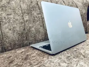 Apple MacBook Air M1 Chip 8GB RAM 256GB SSD