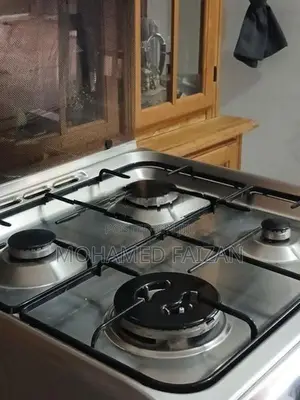 4 Burner Gas Stove with Oven