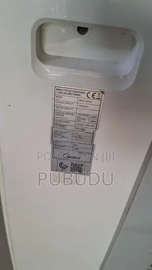 Midea 160000BTU Portable AC Unit