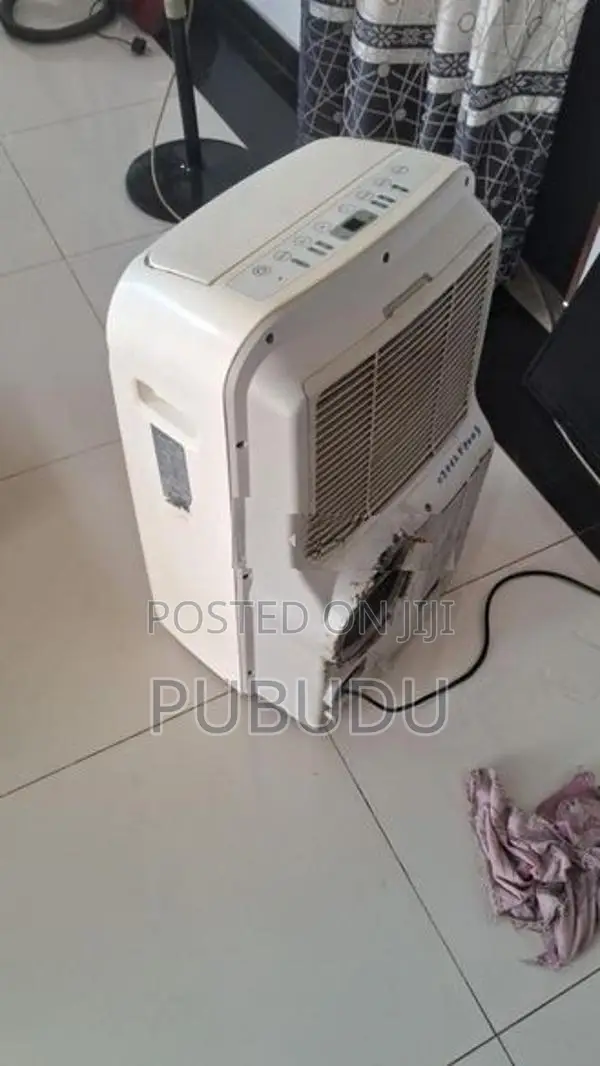 Midea 160000BTU Portable AC Unit