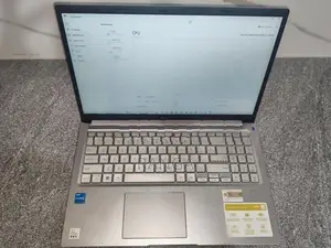 ASUS Vivobook i3 13gen