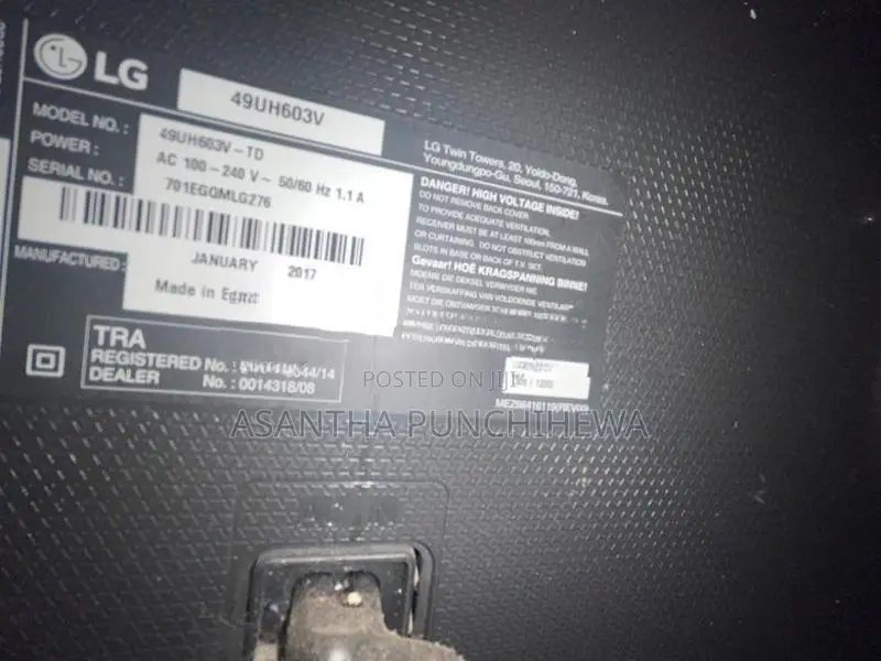 LG Smart Tv In Very Working Conditions.... Picture Colit