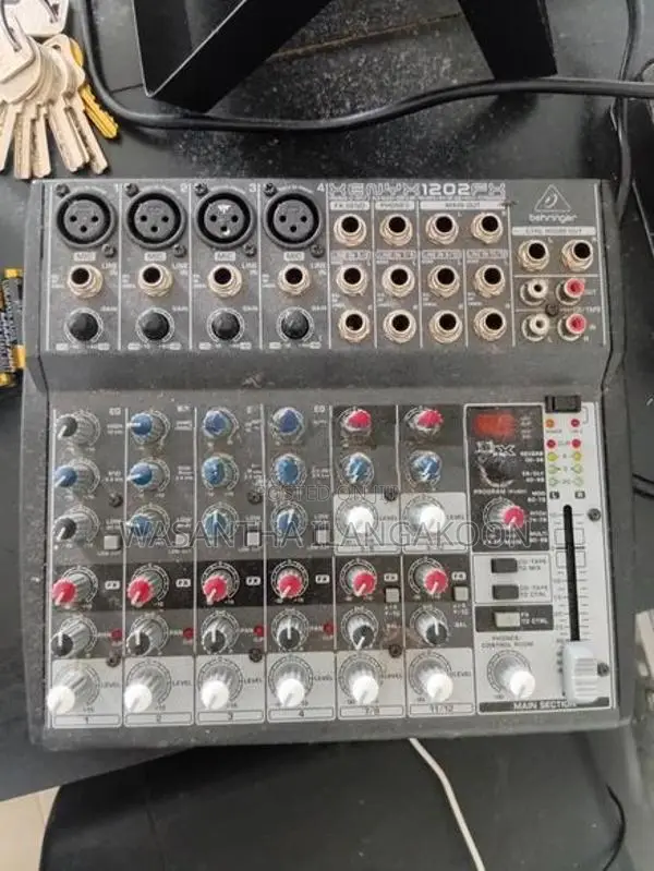 Behringer Xenyx 1202 Fx