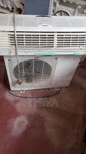 Singer Used Non- Inverter AC
