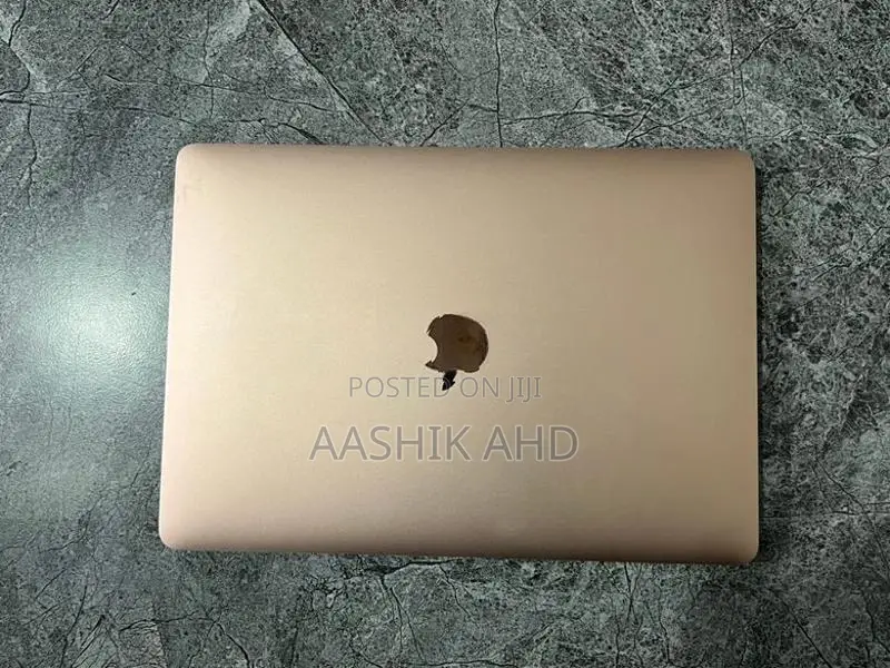 Apple MacBook M1 2020