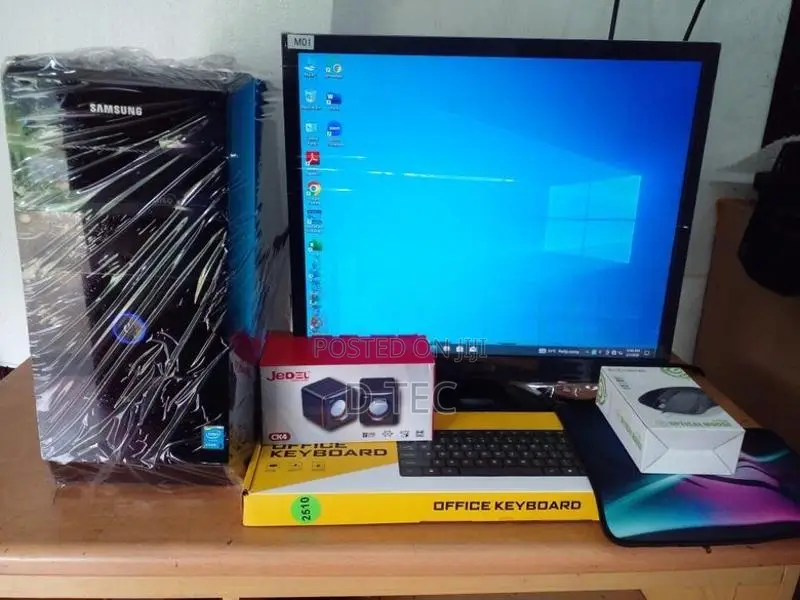 Core i3 4th 4590 3.30 Ghz 19" LED Screen PC Full Set