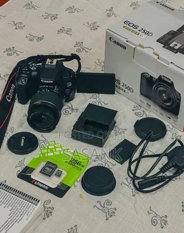 Canon EOS250D Camera