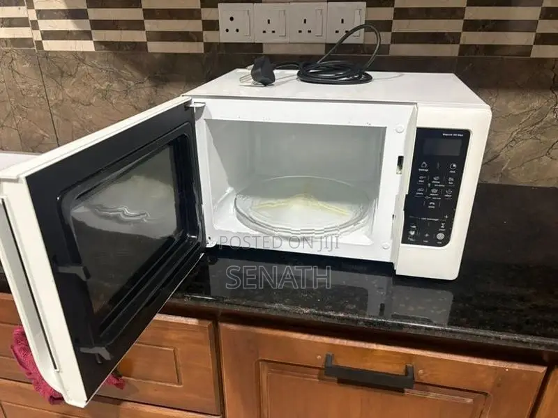 Microwave Oven