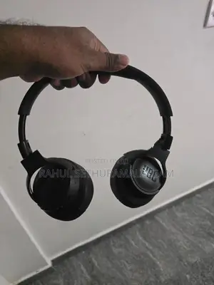 JBL Tune 720 BT