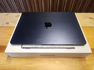 Apple MacBook Air M4 | 16GB 256GB Midnight