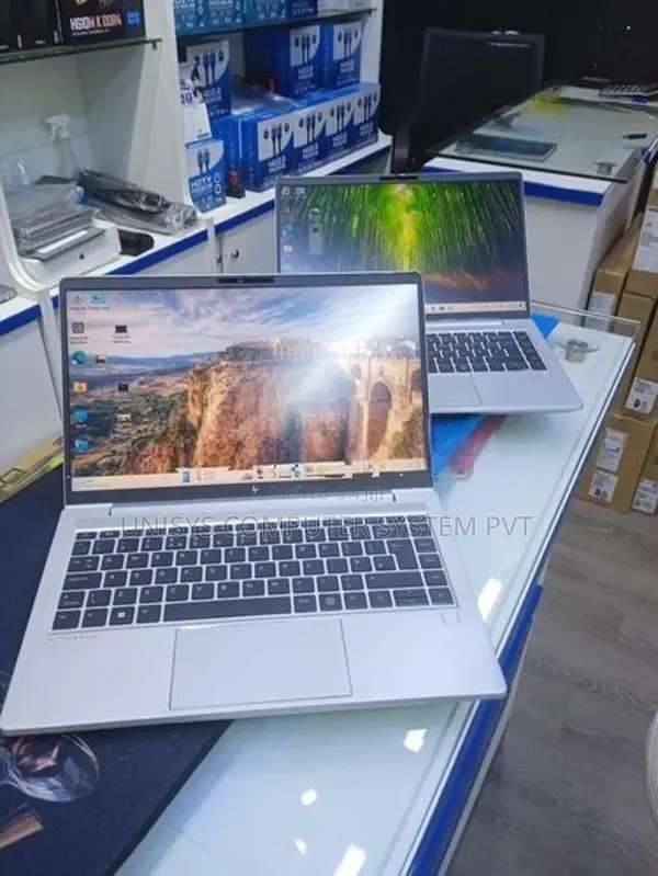 HP Elitebook 640 G10