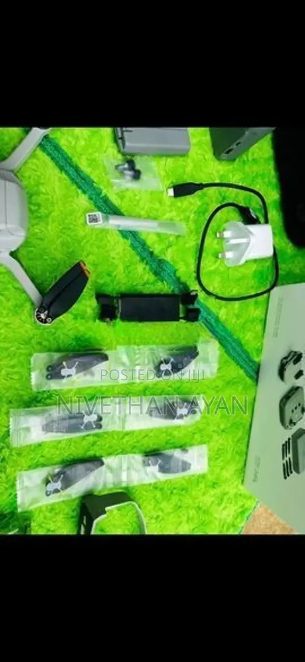 DJI Mini 2 Fly More Combo
