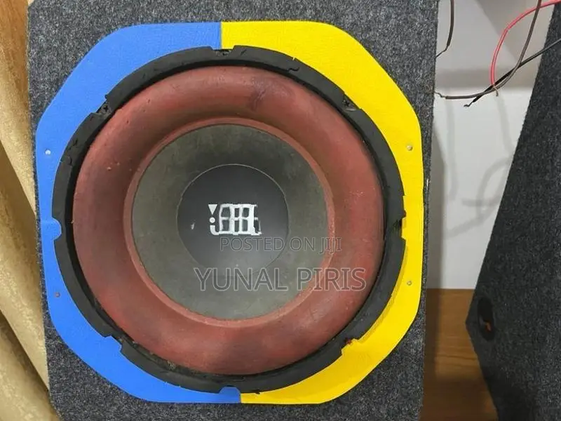 Three Wheel Sound System With An Amplifier