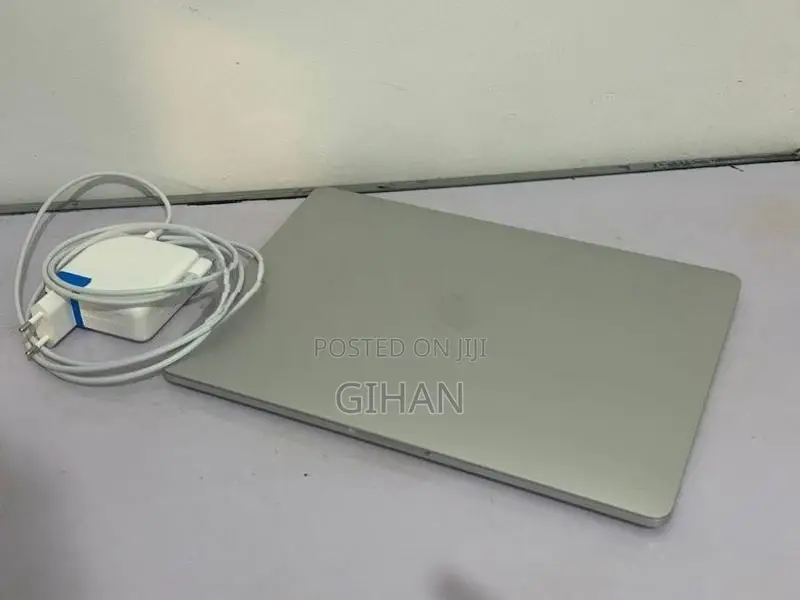 Apple Macbook Pro M1 2020