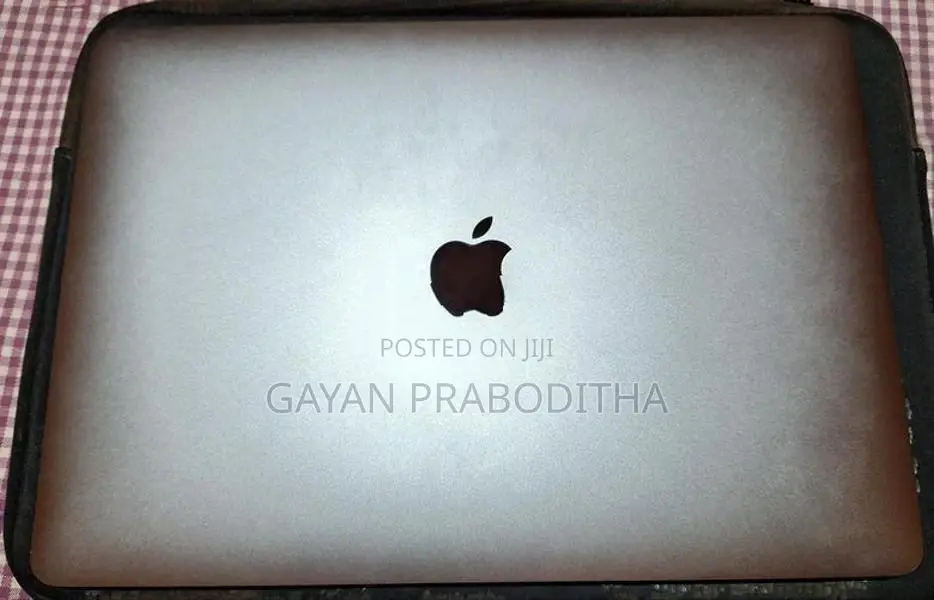Apple Macbook Air M1