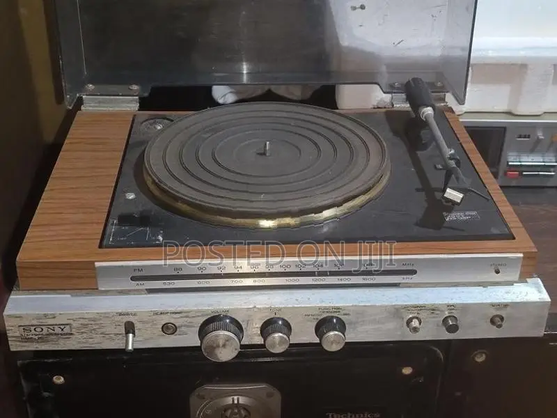 Sony Music Center Turn Table