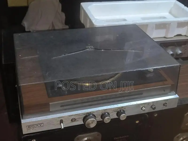 Sony Music Center Turn Table