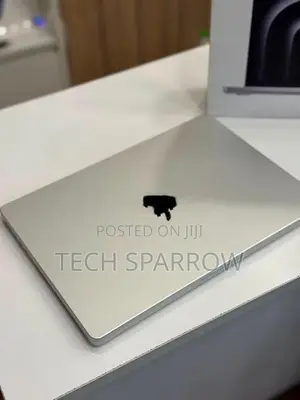 Apple MacBook Pro M3 18GB / 512GB