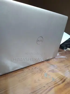 ඉතා පරිස්සමෙන් පරිහරණය කර ඇත.