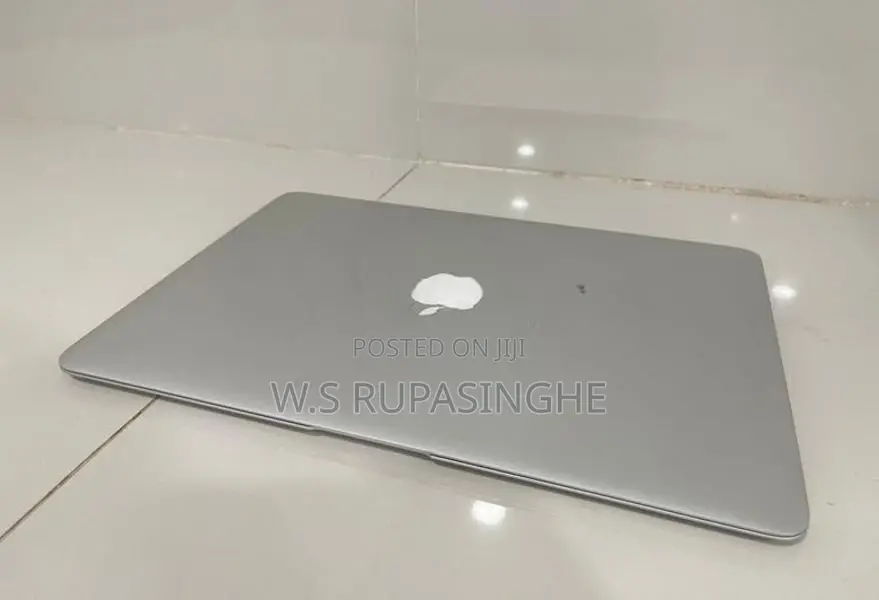 Apple Macbook Air