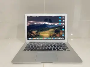 Apple Macbook Air