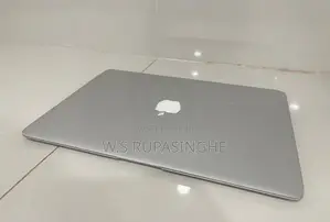 Apple Macbook Air