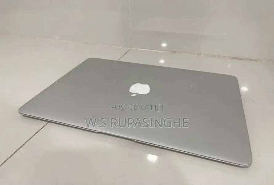 Apple Macbook Air