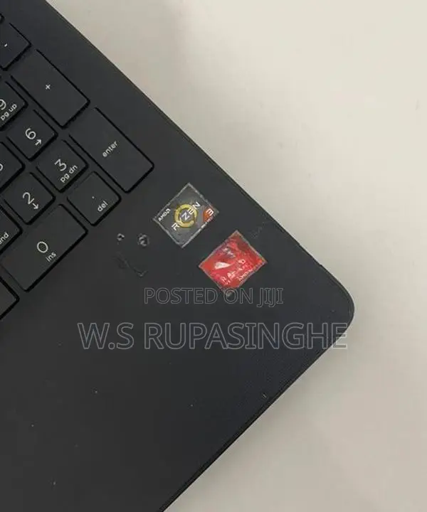 Hp AMD Ryzen 3 Laptop