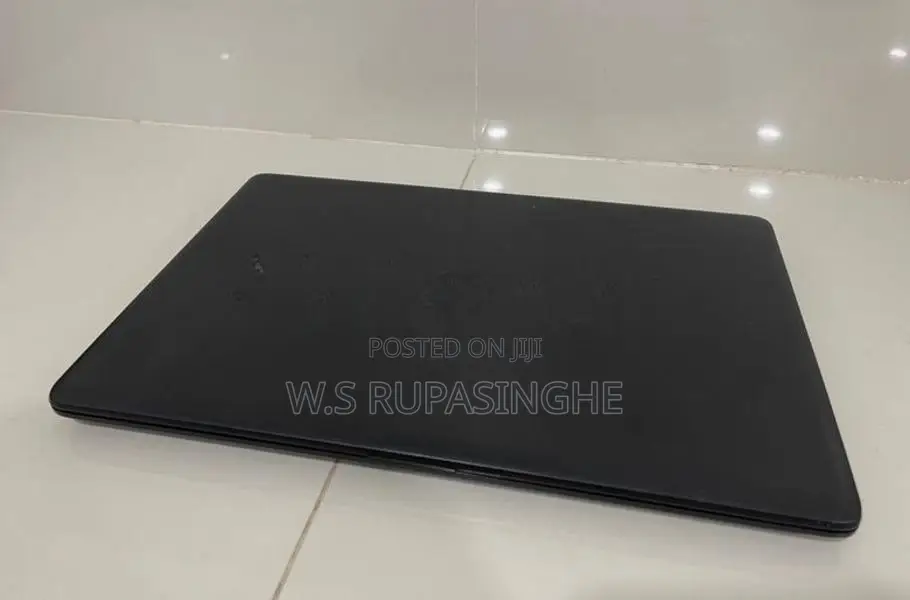 Hp AMD Ryzen 3 Laptop