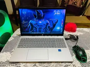 HP Laptop 15-fd0xxx – Core i5 13th GEN, 8GB RAM, 477GB SSD
