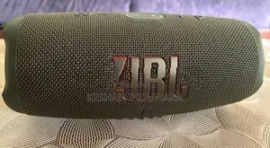 JBL Charge 5