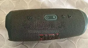JBL Charge 5