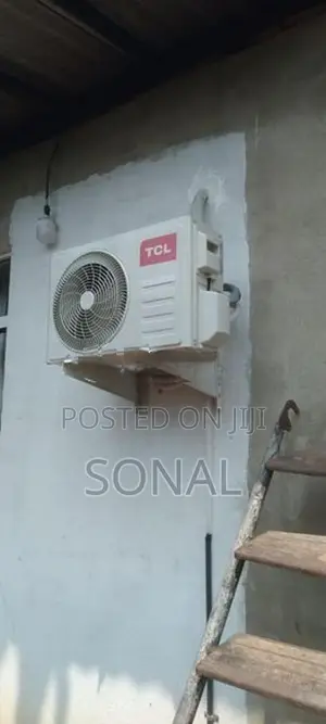 TCL 12000 BTU Smart Inverter Air Conditioner BreezeIN Series