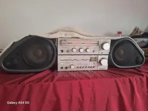 Hitachi Amplifier Tuner
