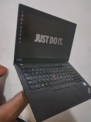 Lenovo ThinkPad T490s