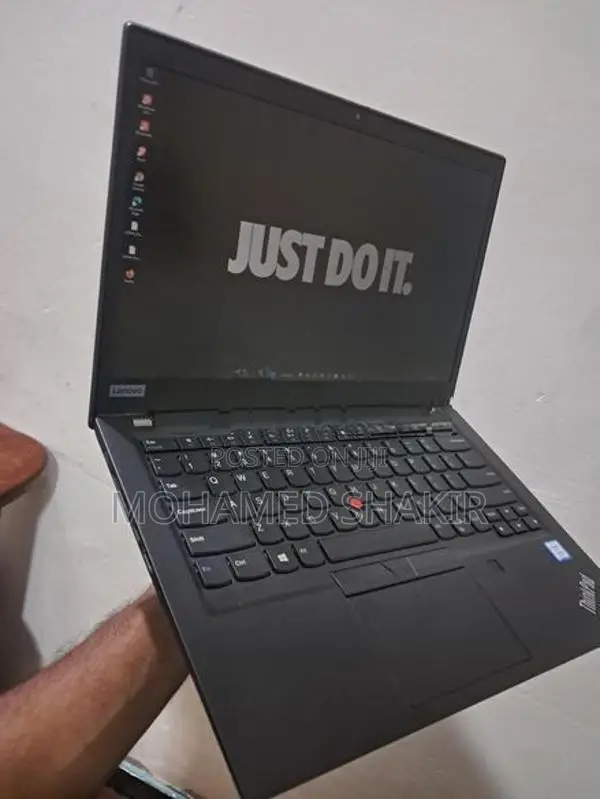 Lenovo ThinkPad T490s