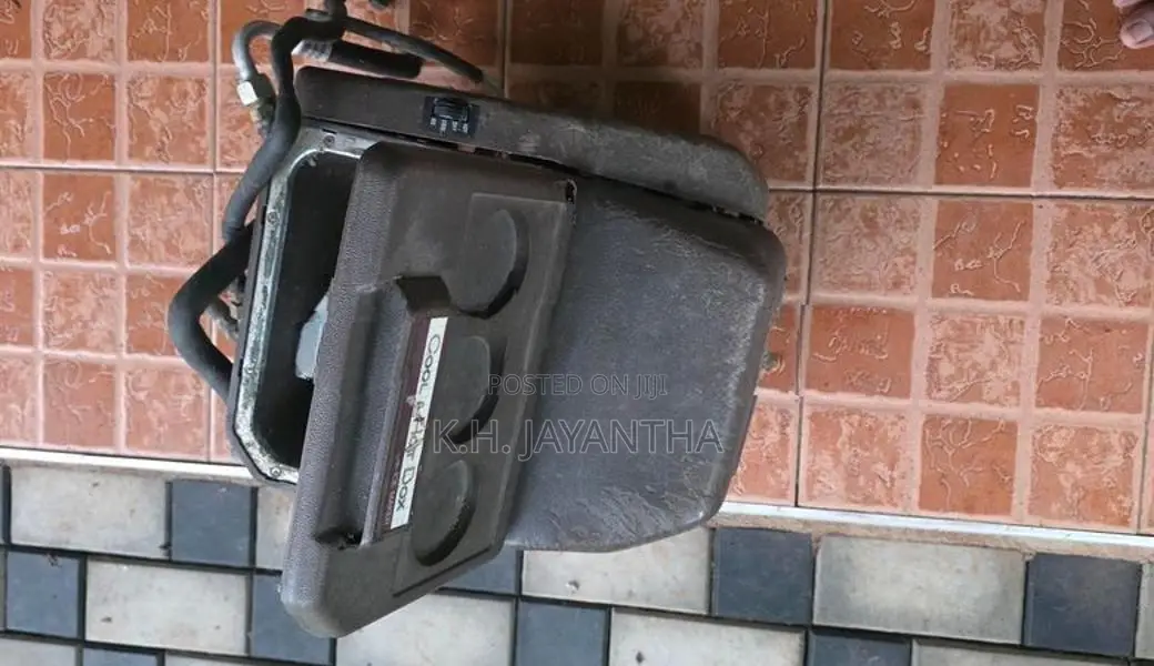 Portable Hot & Cold Box / Ice Maker