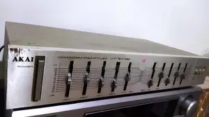 Akai Stereo Equalizer