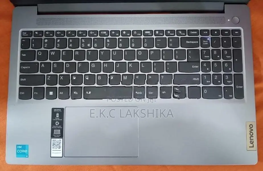 Lenovo Ideapad (IP) Slim 3 15IRU8