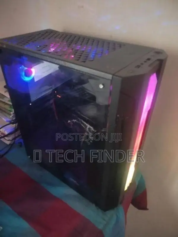 AMD Ryzen 3 2200G 512GB NVMe 8GB RAM