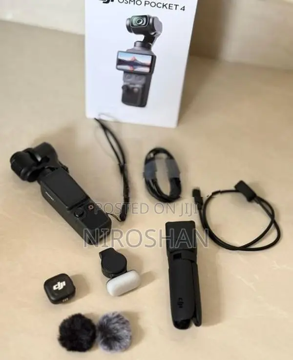 DJI Osmo Pocket 4 Creator Combo