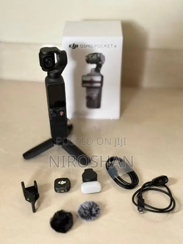 DJI Osmo Pocket 4 Creator Combo