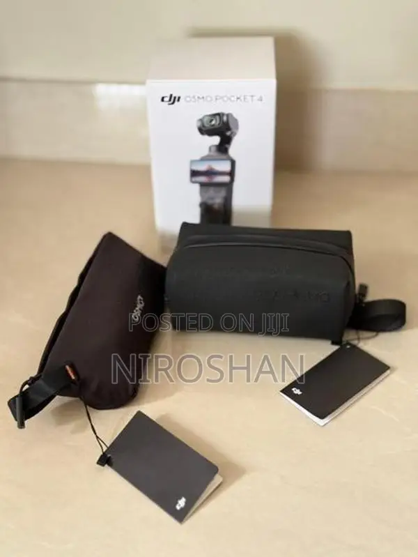 DJI Osmo Pocket 4 Creator Combo