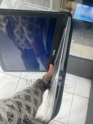 Asus X556UR Core i5 6th Gen