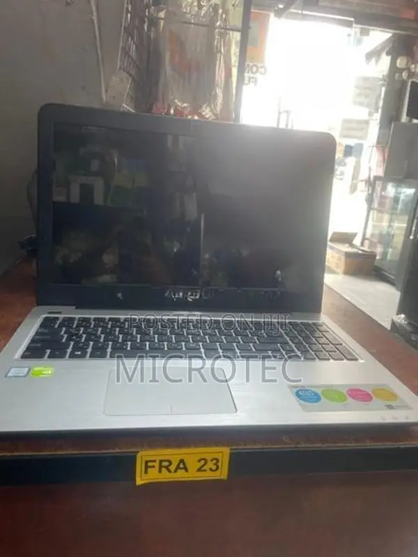 Asus X556UR Core i5 6th Gen