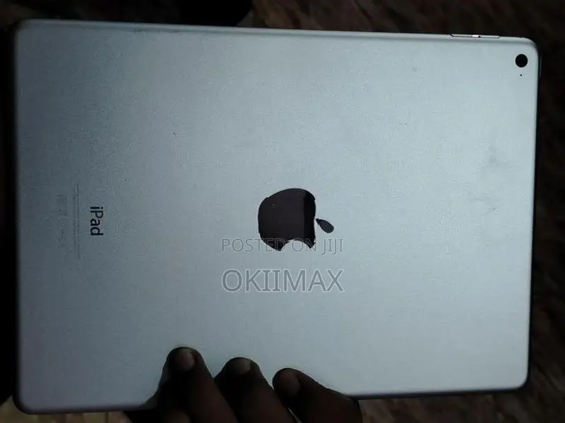 Apple iPad Air 2 (Used)