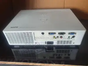 Sanyo Japan Projector