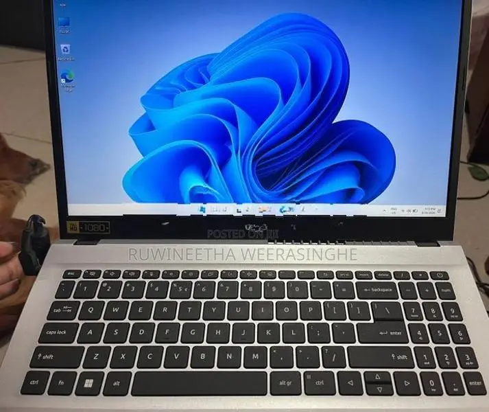 Acer Laptop i7